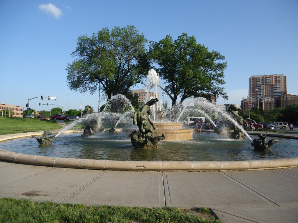 JC Nichols Fountain, Kansas City